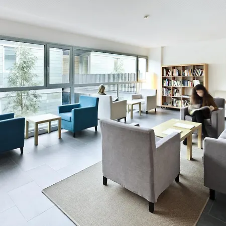 Residencia Universitaria Sarria * Barcelona